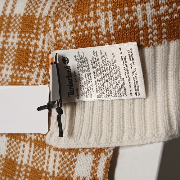 Timberland Women Tan White Plaid Scarf NWT - Picture 5 of 5